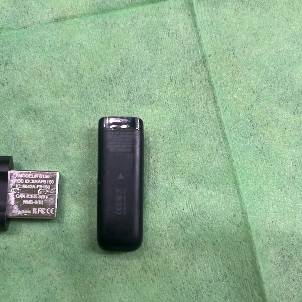 Fitbit Purchased but used twice Cleaning things out so my loss is your gain. SM - Picture 3 of 4